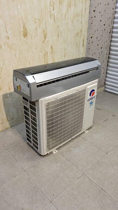 Gree 2 ton Inverter Model G10 Gas locked