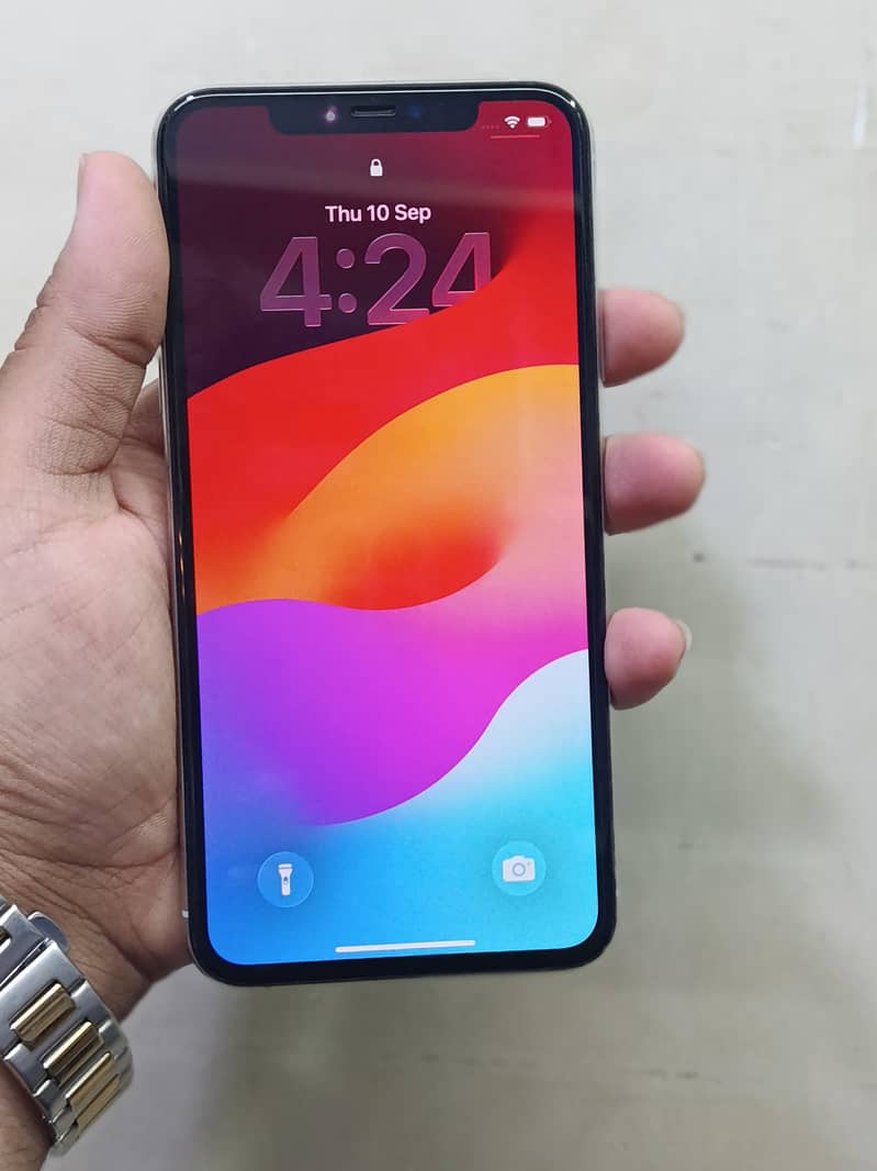 iPhone 11 Pro Max 1