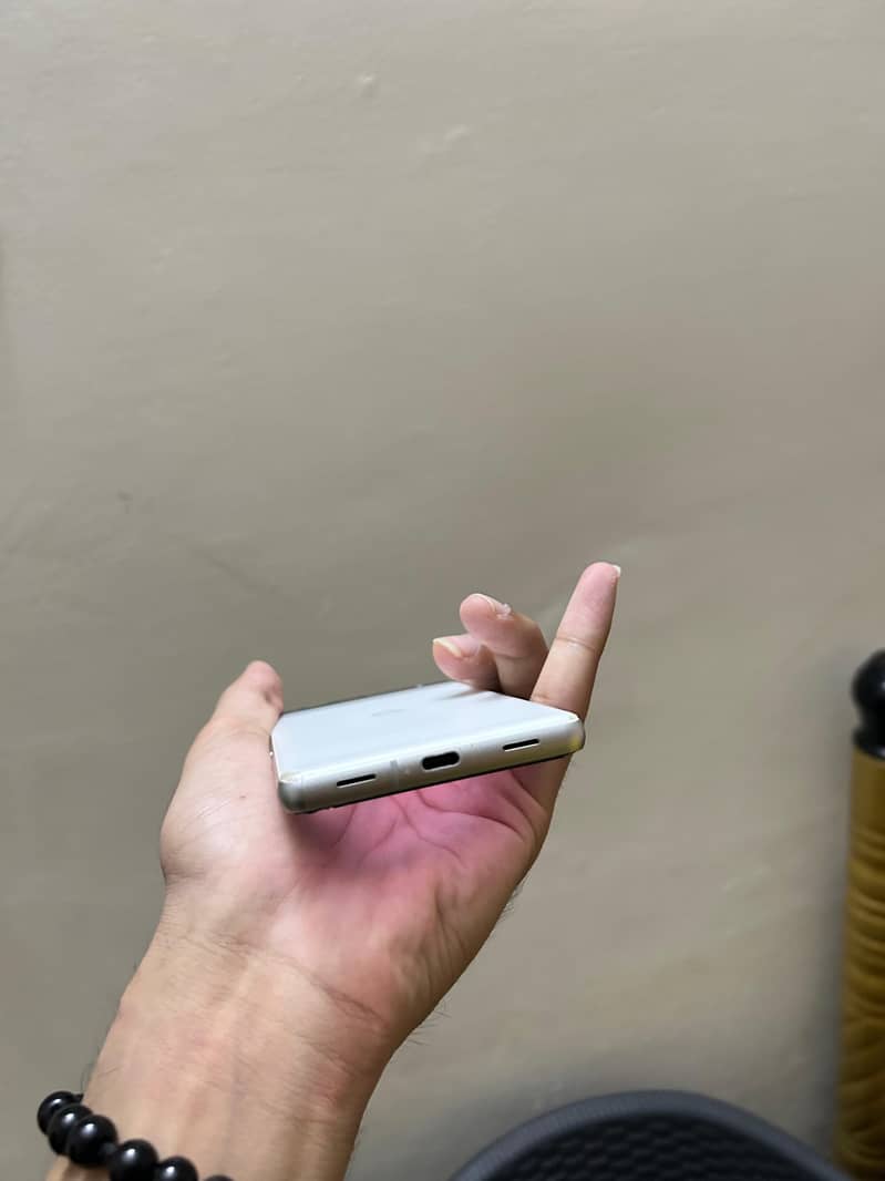 Google Pixel 7A 2
