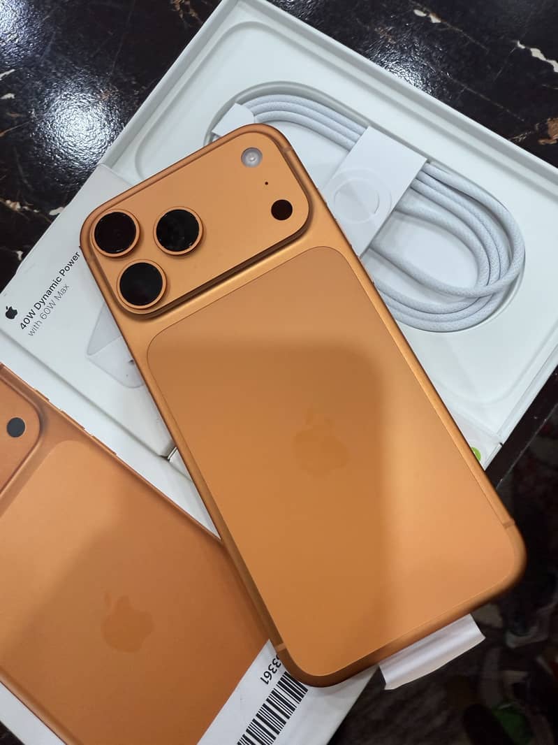 Apple iPhone 17 Pro Max 0