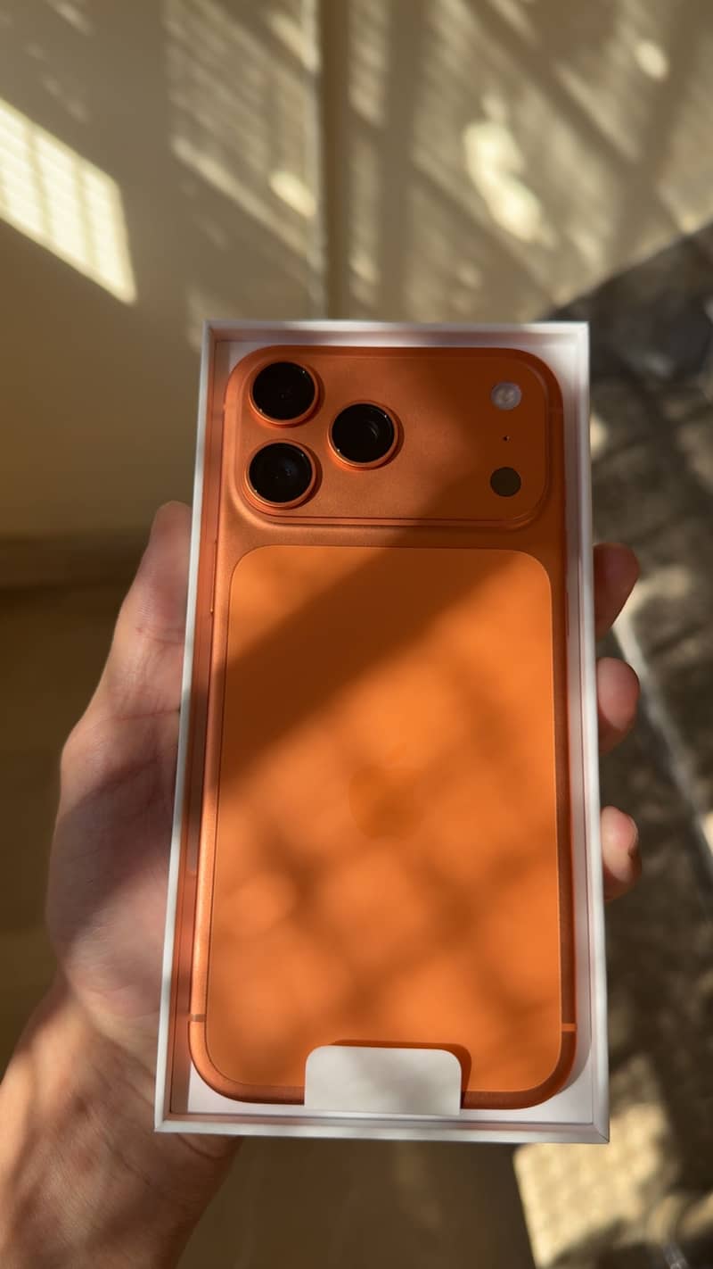 Apple iPhone 17 Pro Max 2