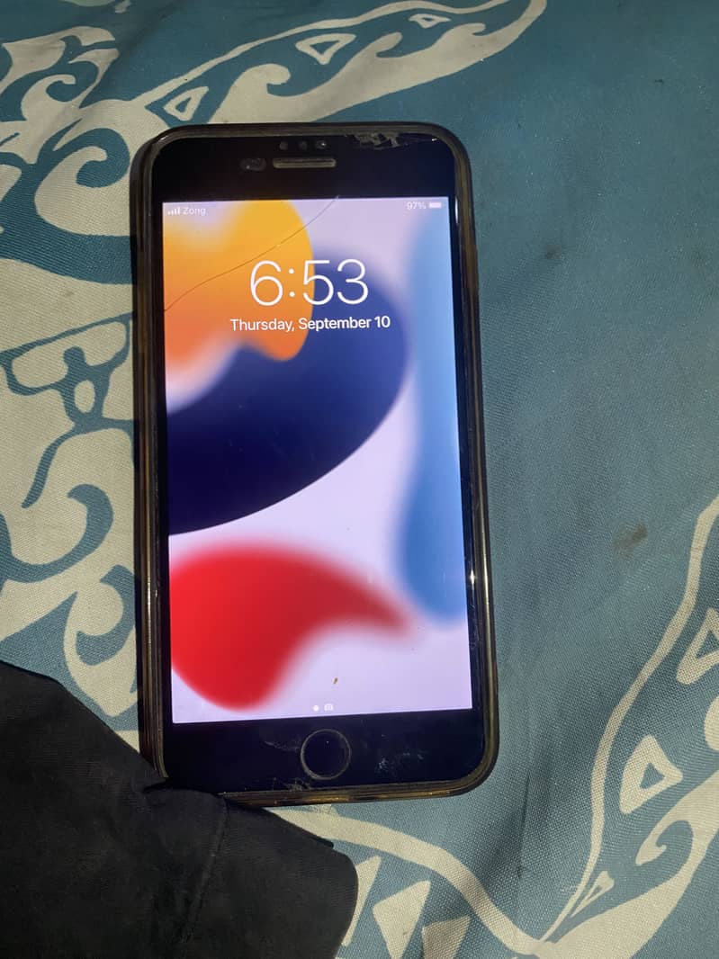 Apple iPhone 7 Plus 0