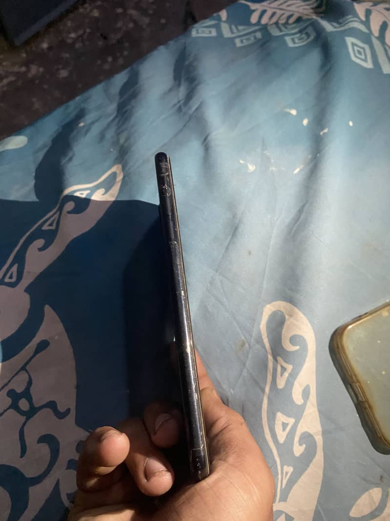 Apple iPhone 7 Plus 2