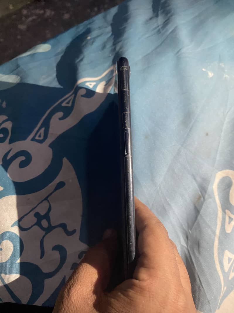 Apple iPhone 7 Plus 3