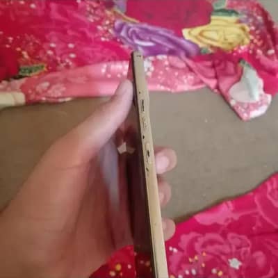 Tecno CAMON 30