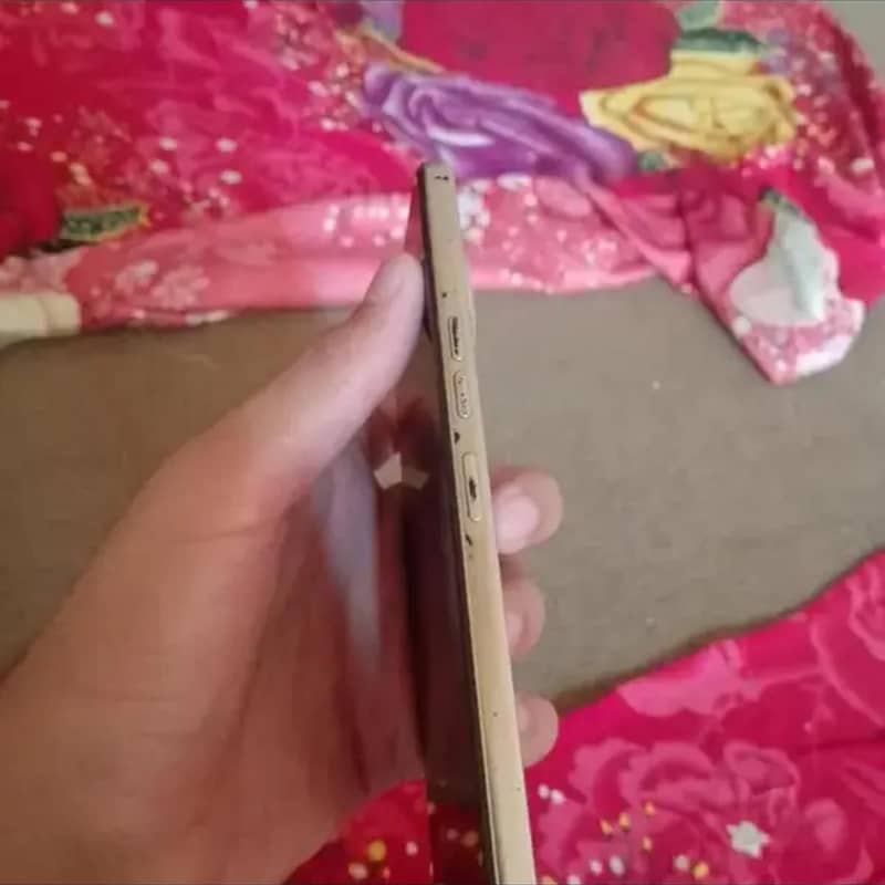 Tecno CAMON 30 0