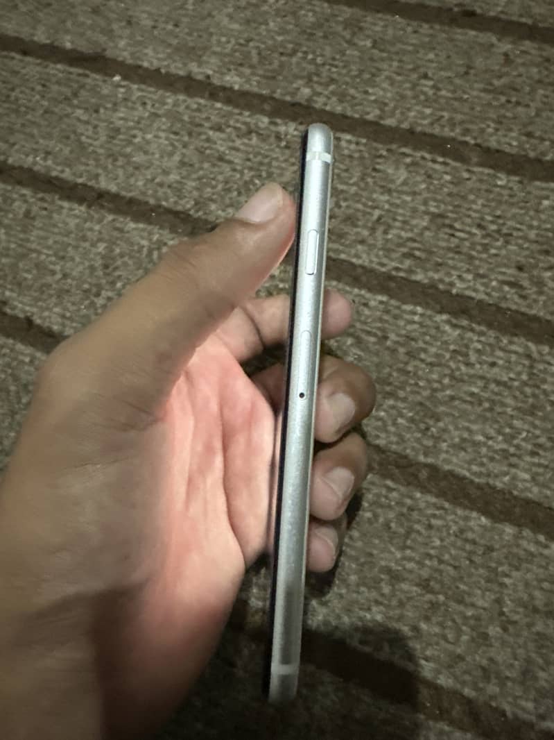 Apple iPhone SE 2