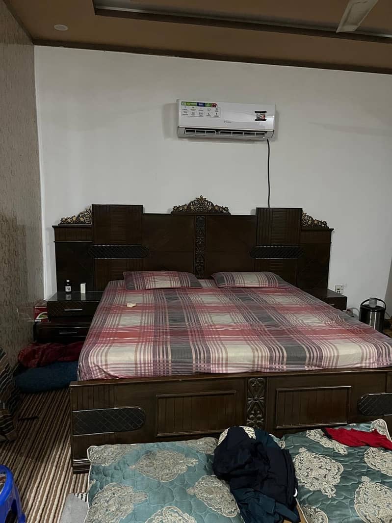 Bed set with dressing table 5