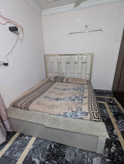 King size bed with storage drawer