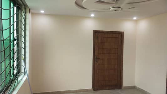 FLAT FOR SALE (1ST FLOOR)