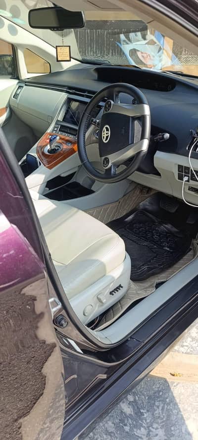 Toyota Prius 2012