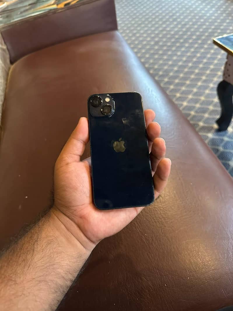 Apple iPhone 13 7