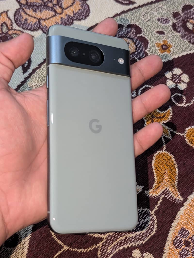 Google Pixel 8 6