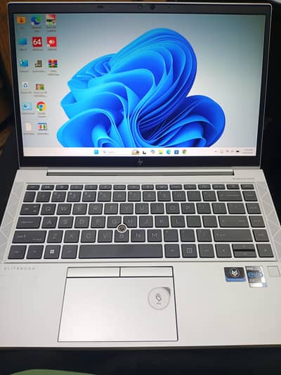 HP Elite book 840 G8