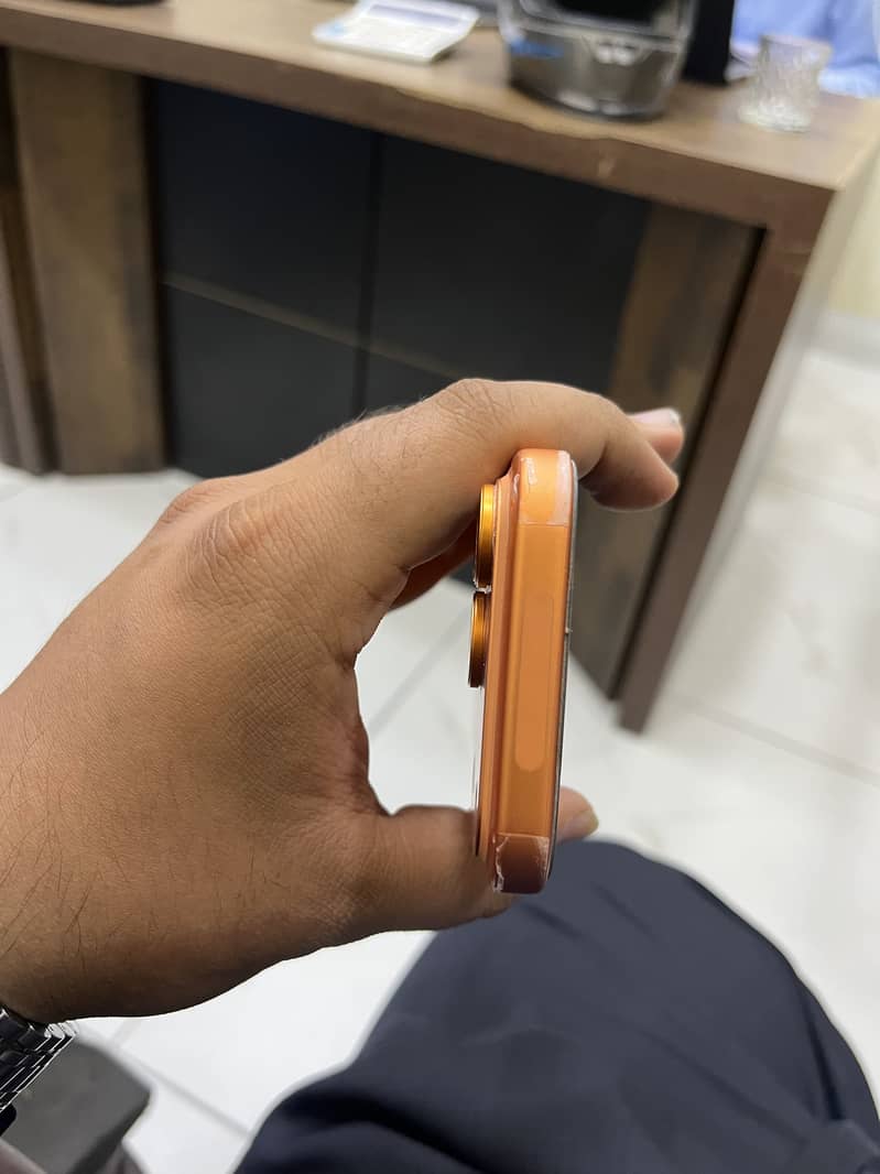 Apple iPhone 17 Pro 2