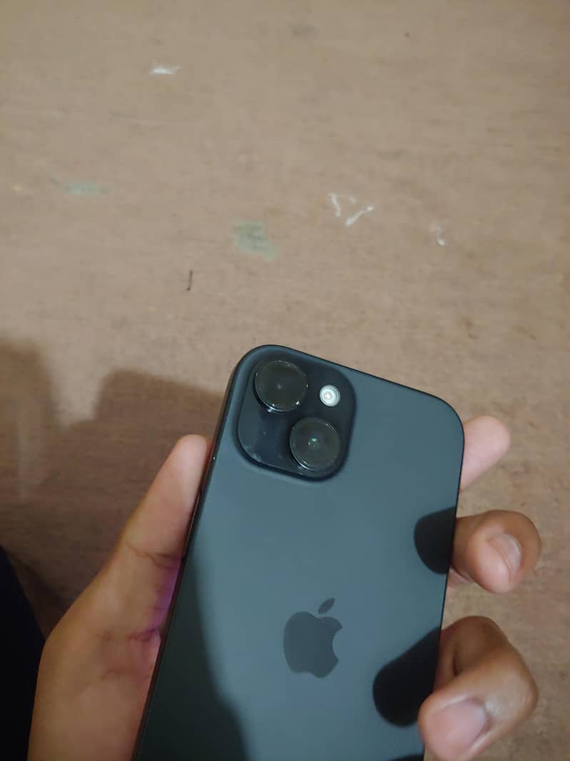Apple iPhone 15 5