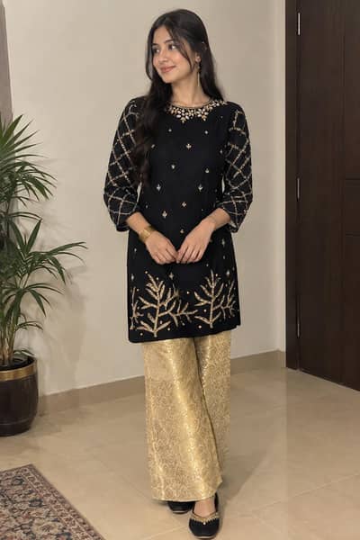 Used Black & Golden Embroidered 2-Piece Suit – Party Wear