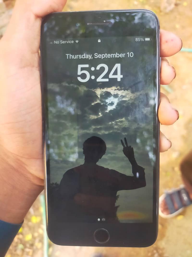 Apple iPhone 8 Plus 3