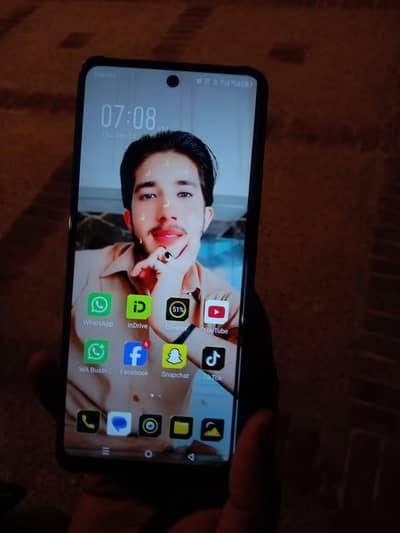 Infinix Hot 40