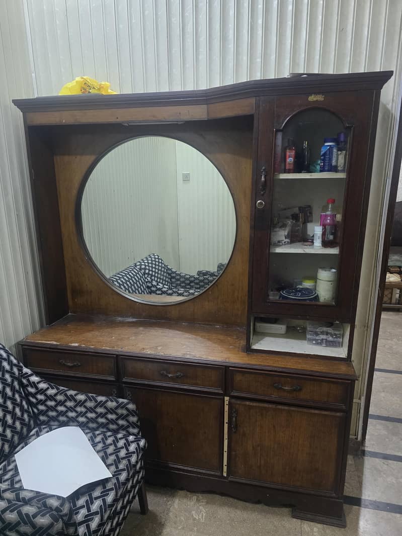 dressing table 0