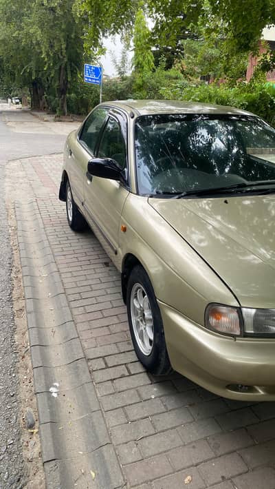 Suzuki Baleno 2000