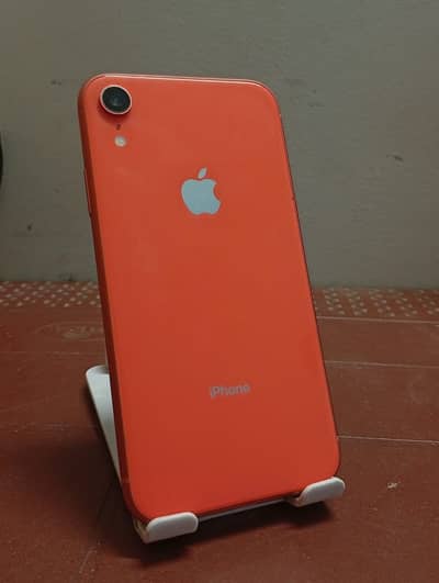 Apple iPhone XR (factory unlocked)