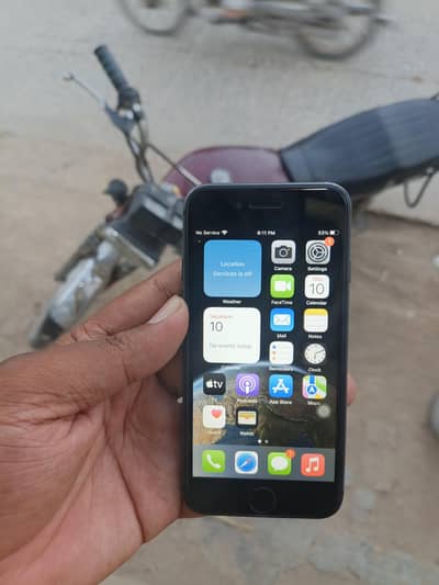 Apple iPhone 8