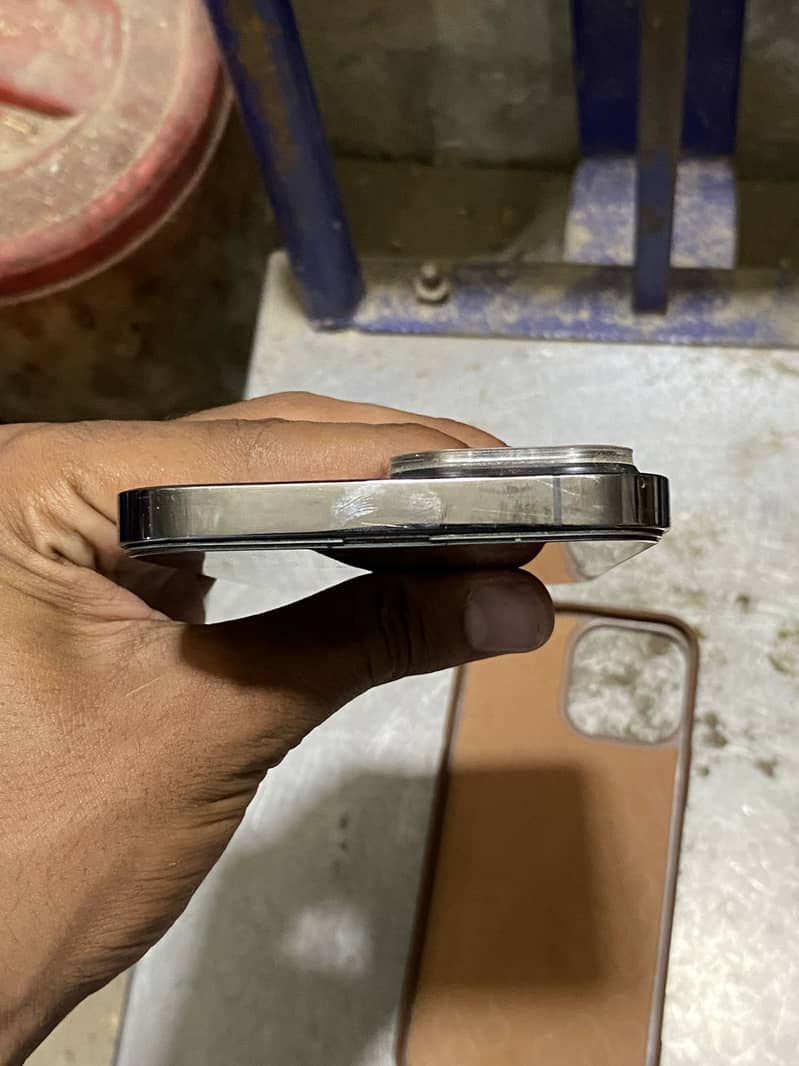 Apple iPhone 13 Pro Max 10