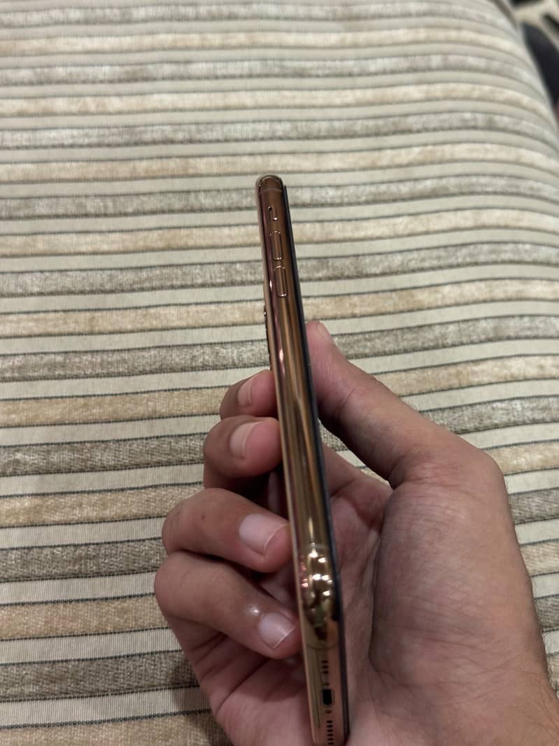 Apple iPhone 11 Pro 0