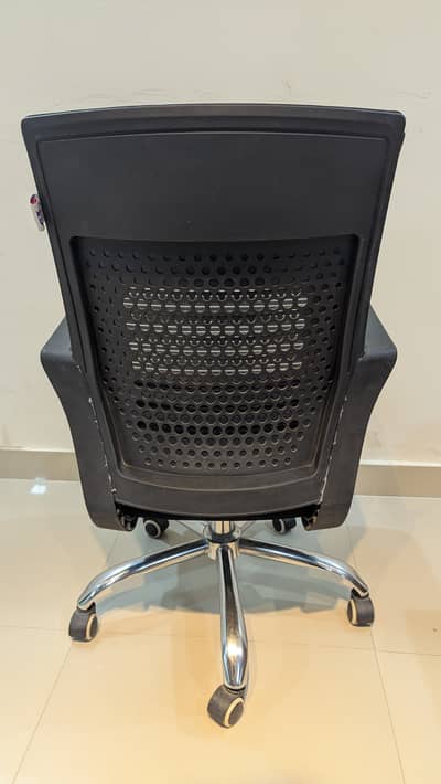 4-Ergonomic Mesh Office Chair with Chrome Wheel Base