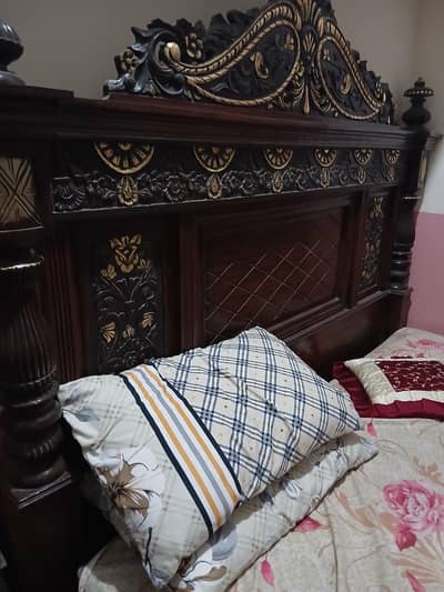 Solid Wooden King Size Bed Set with Side Tables & Console / Dresser