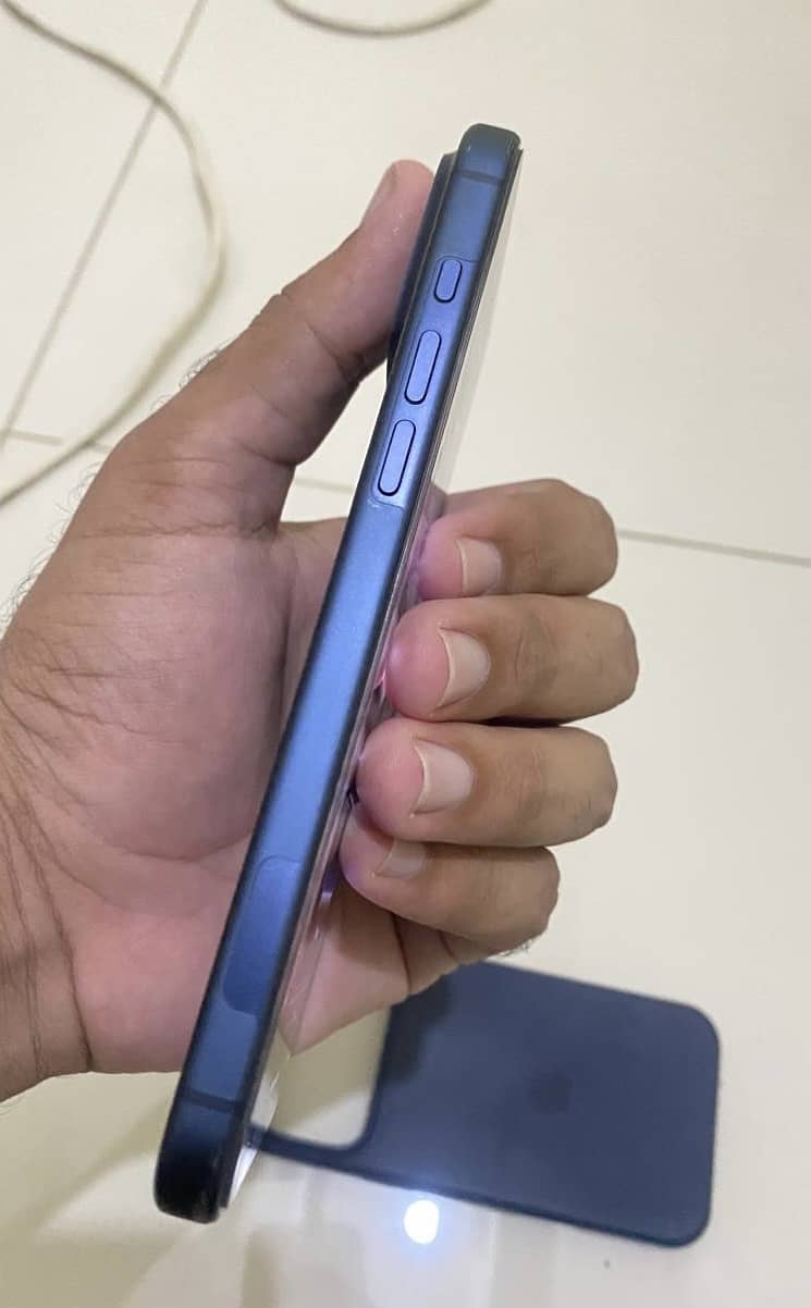Apple iPhone 17 Pro Max 3