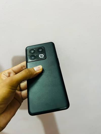 One Plus 10 Pro