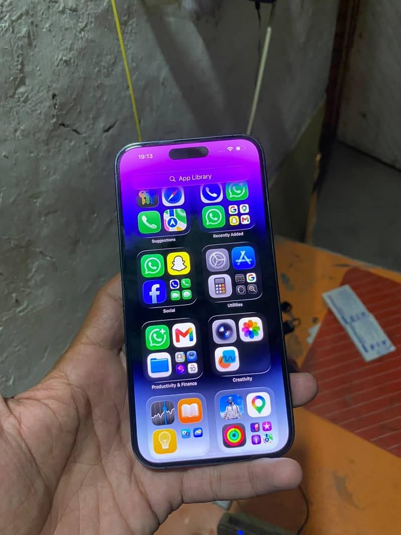 Apple iPhone 14 Pro Max 0