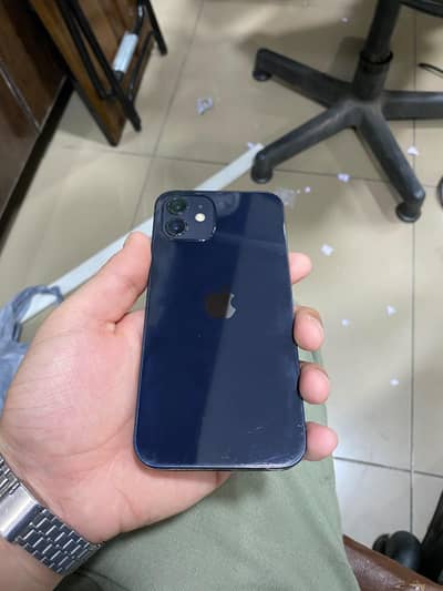 Apple iPhone 12