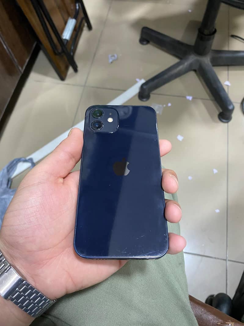 Apple iPhone 12 0