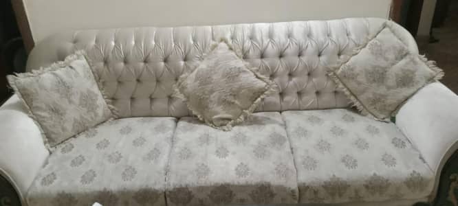 7 seater off white sofa set