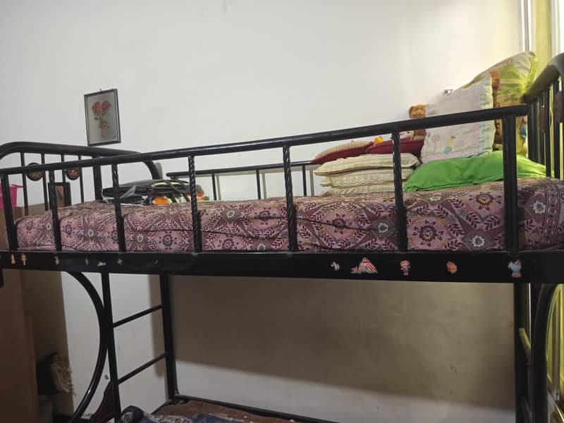 bunk bed 0