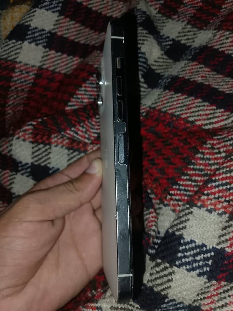 Apple iPhone 13 Pro Max 7