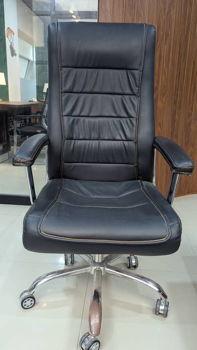 Luxury CEO High-Back Leather Chair with Contrast Stitching