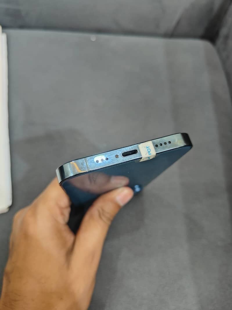 Apple iPhone 12 Pro 0