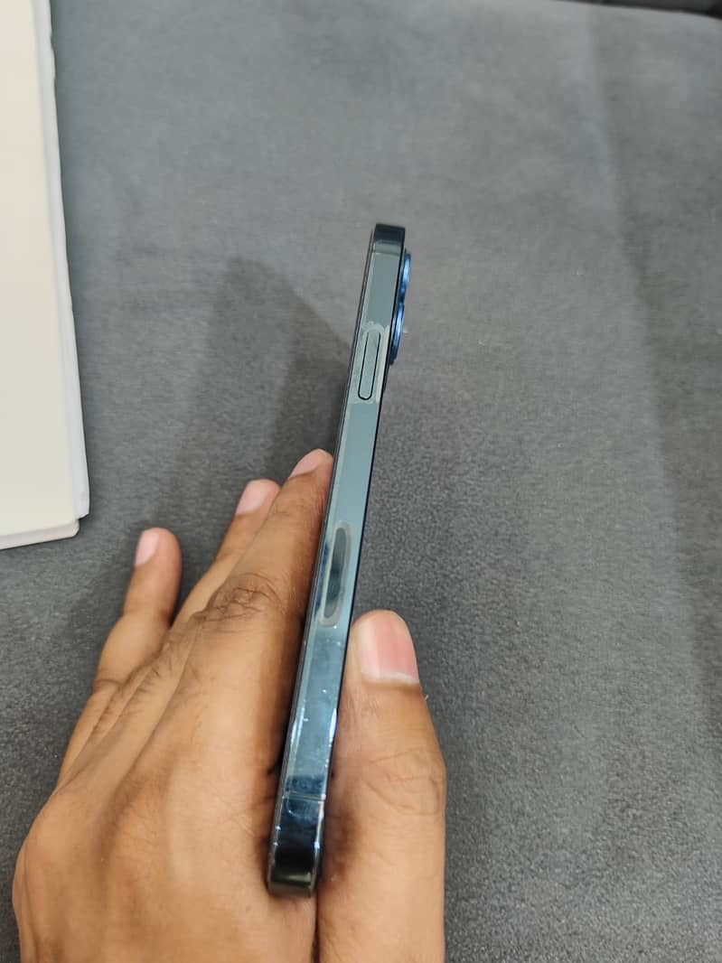Apple iPhone 12 Pro 1
