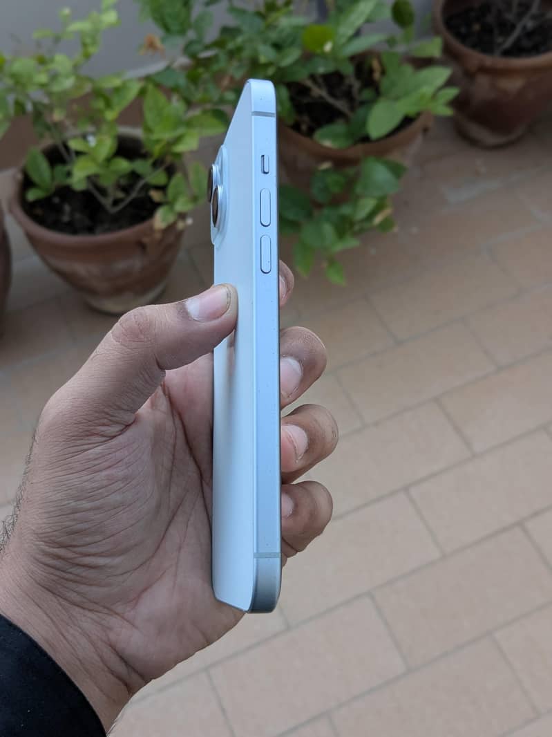 Apple iPhone 15 plus 2