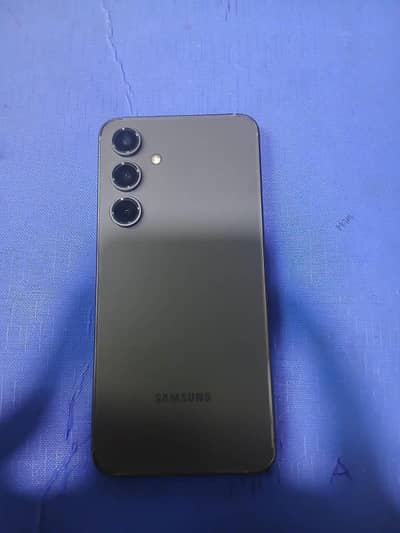 Samsung S24FE