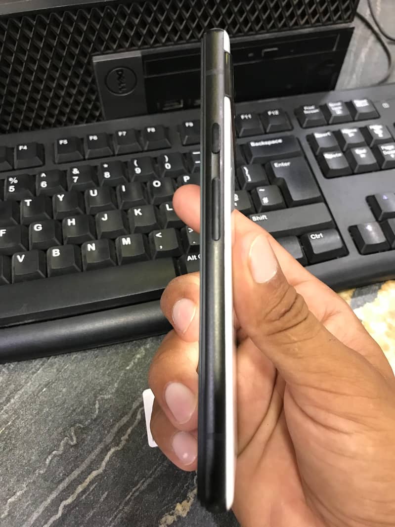 Google Pixel 6a 4