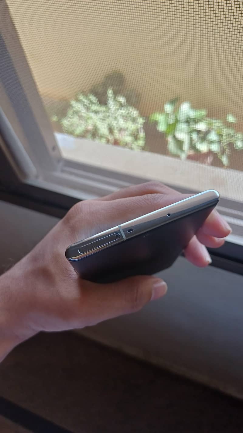 Samsung Mobile Note 10 Plus 3