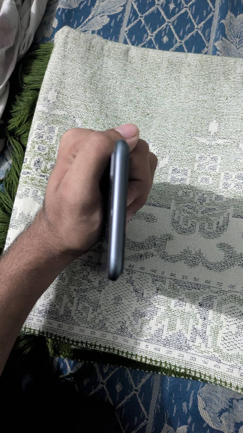 Apple iPhone 8 Plus 2