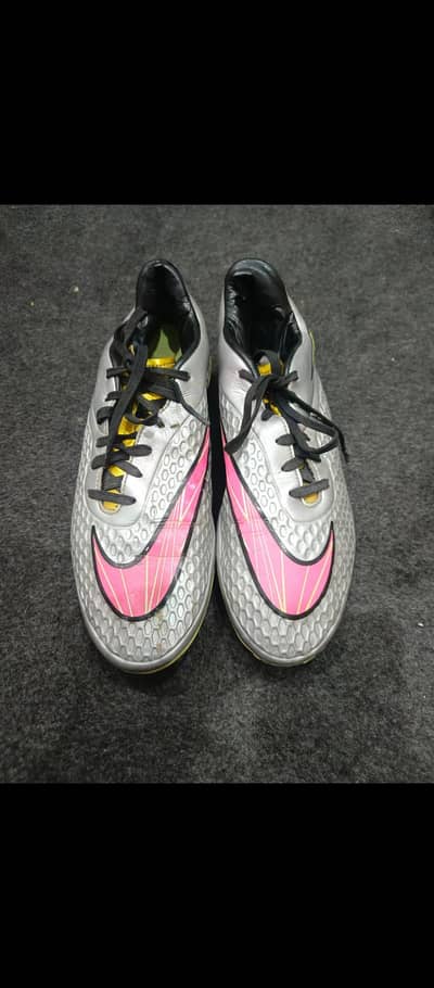 Uk 8.5 and 8 Football Stud