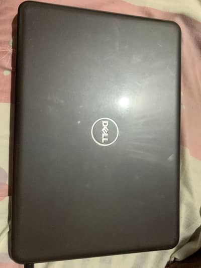 Dell latitude 3380 core i 3 _ sixth generation 4gb/500gb_window 10 pro