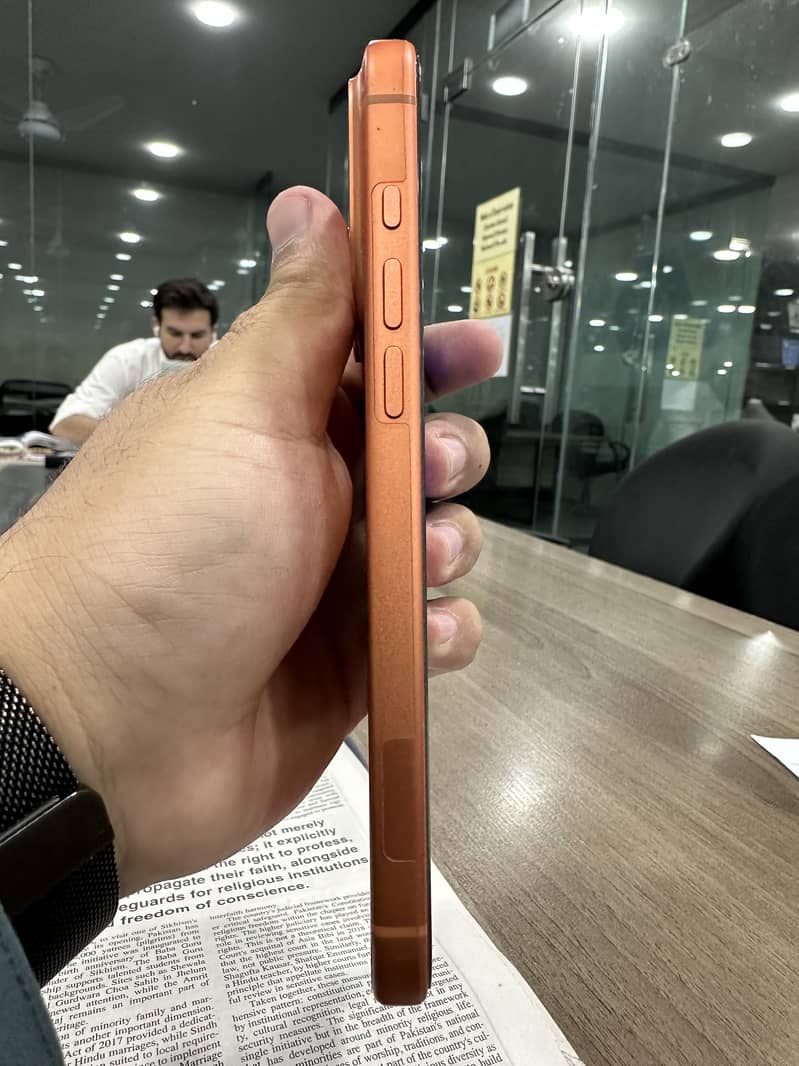 Apple iPhone 17 Pro Max 0